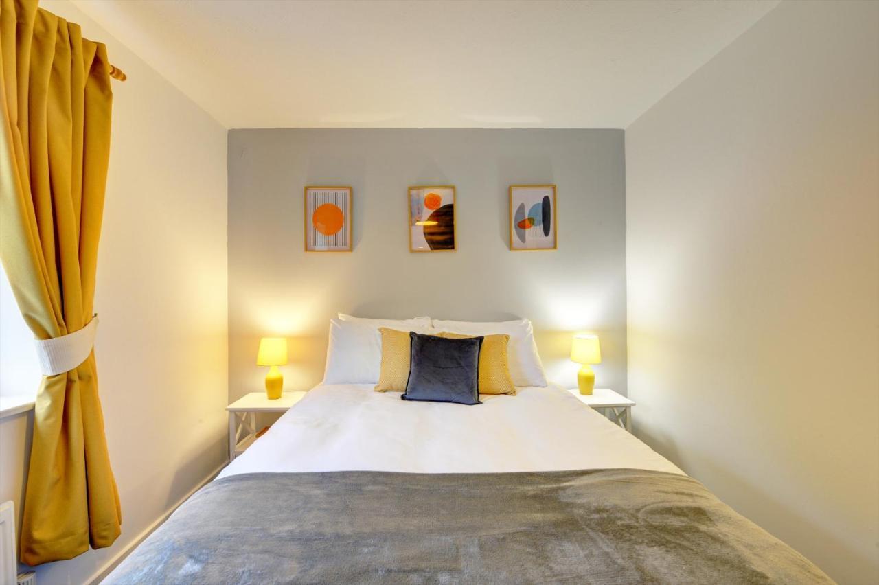 Modern 2 Bed House Sleeps 6 Southam Town Centre - Inspire Homes Ltd Екстериор снимка